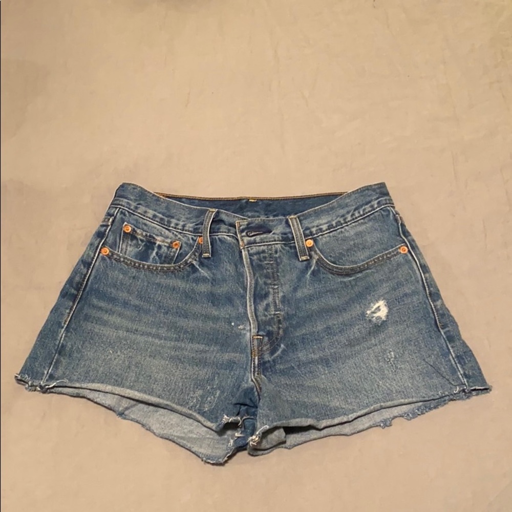Levi’s High Rise Wedgie Fit Shorts